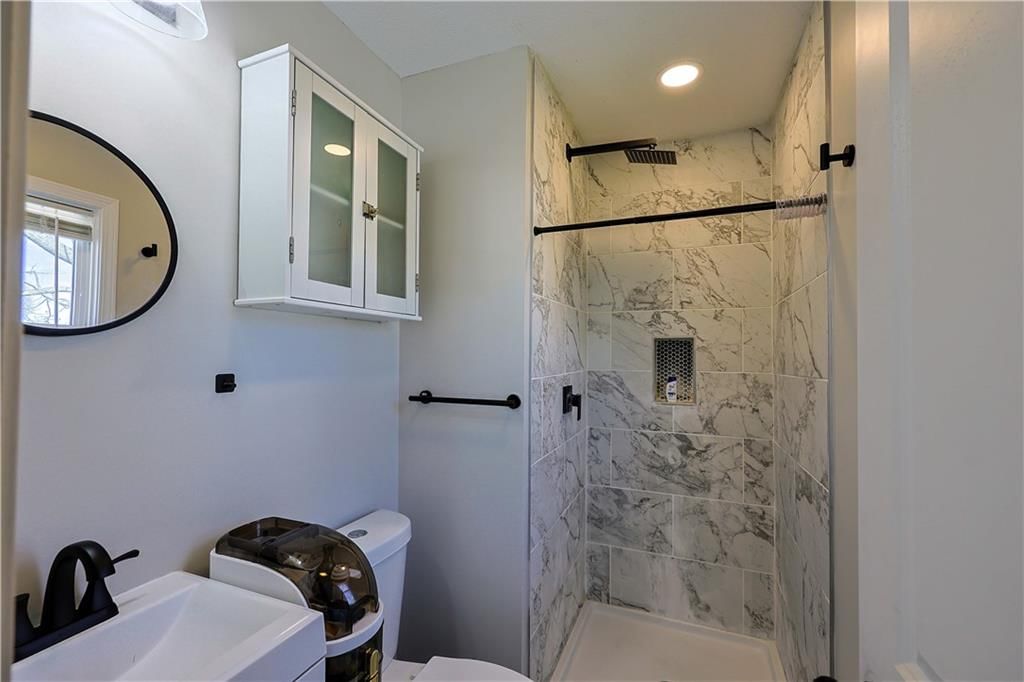 525 N Stevenson Street — photo 18