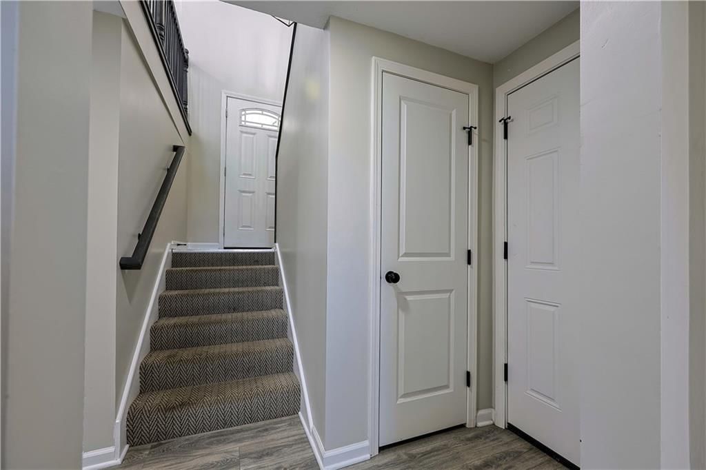525 N Stevenson Street — photo 24