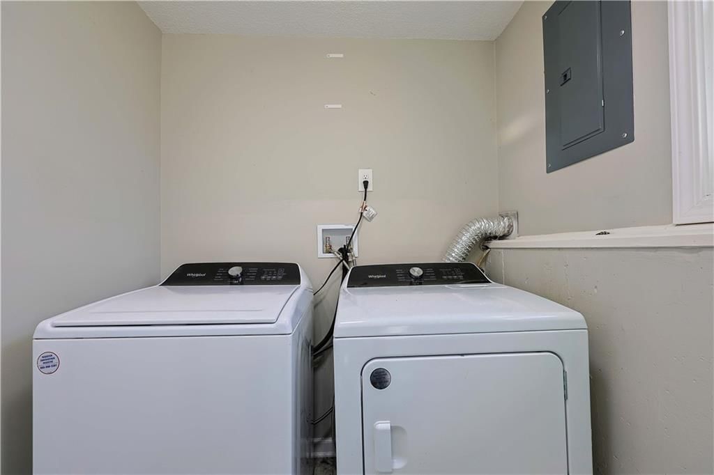 525 N Stevenson Street — photo 29