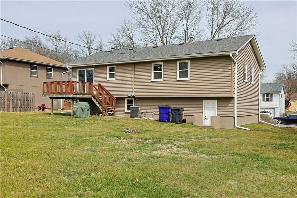 525 N Stevenson Street — photo 32
