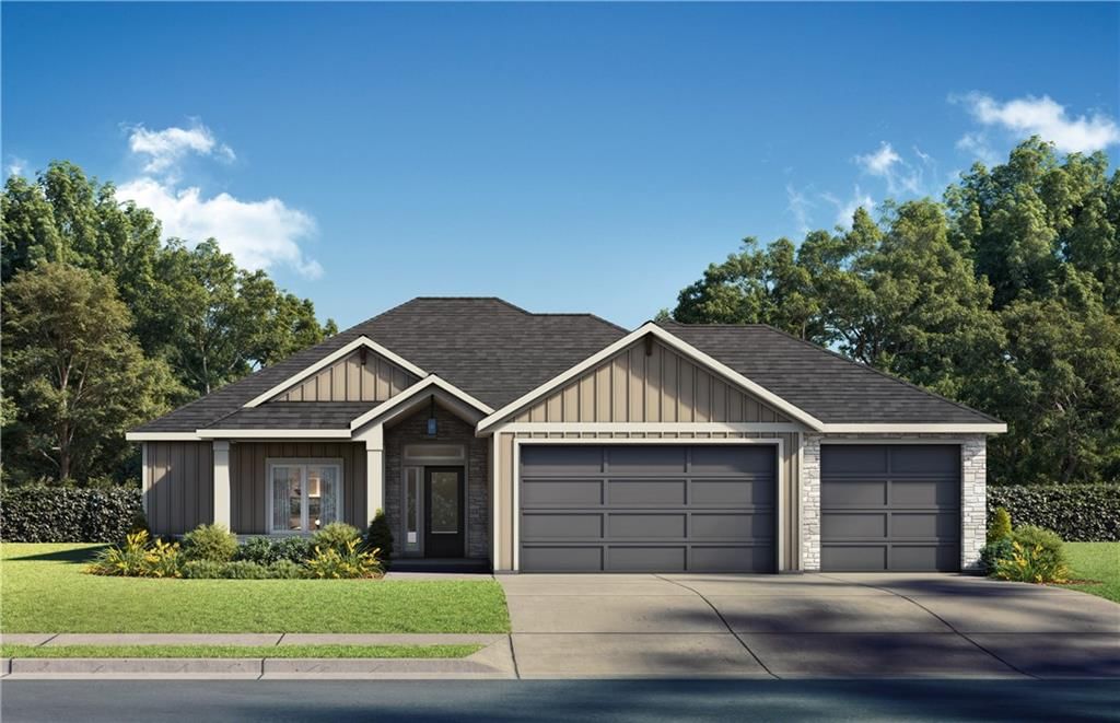 Photo 1 of 28 - 2628 E 26TH Court, Lawrence, KS 66046