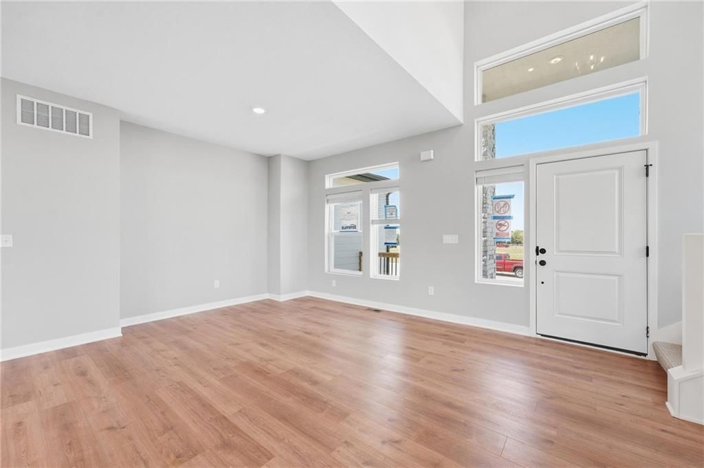 1513 SE Rising Sun Drive — photo 9