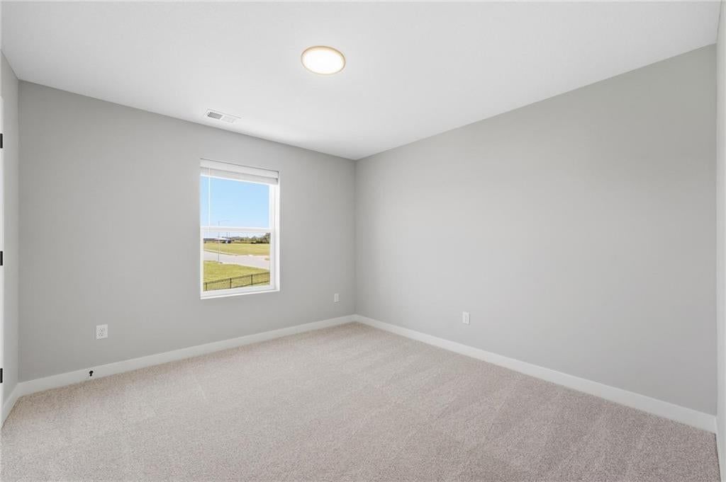 1513 SE Rising Sun Drive — photo 37