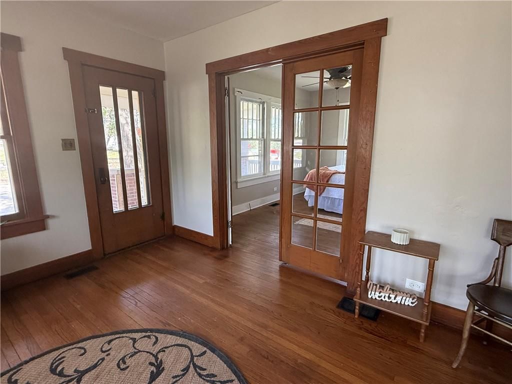 507 W Main Street — photo 9
