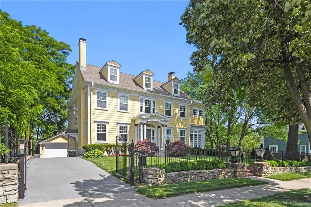 4525 Kenwood Avenue — photo 4
