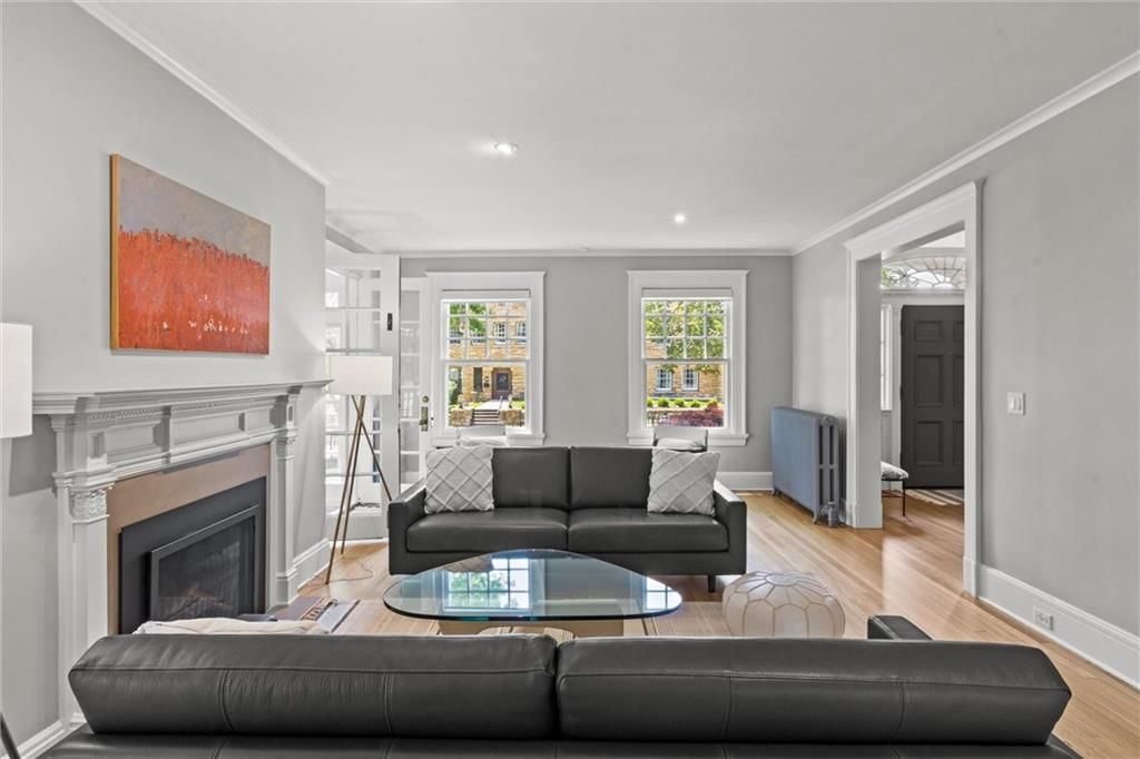 4525 Kenwood Avenue — photo 12