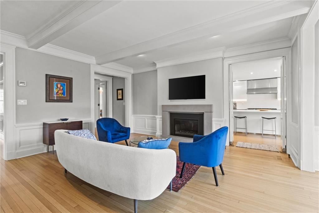 4525 Kenwood Avenue — photo 28