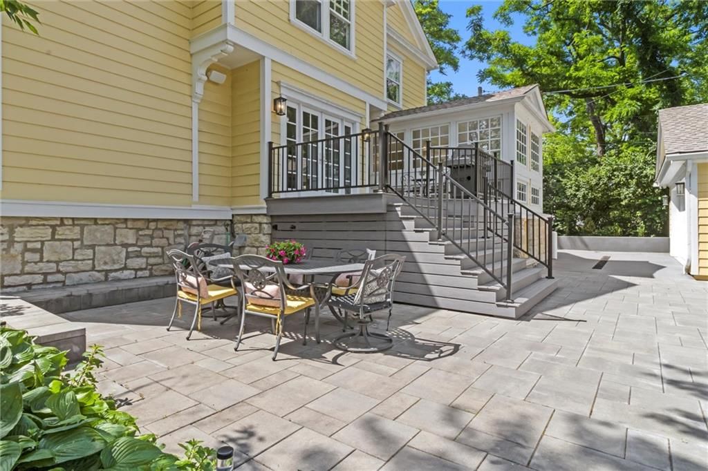 4525 Kenwood Avenue — photo 34