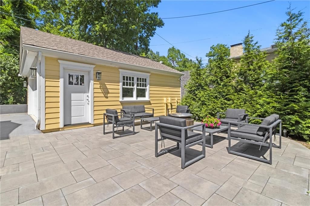4525 Kenwood Avenue — photo 35