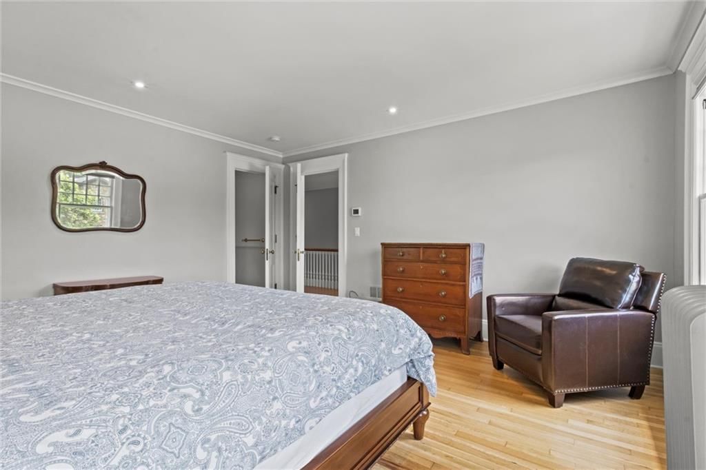 4525 Kenwood Avenue — photo 46