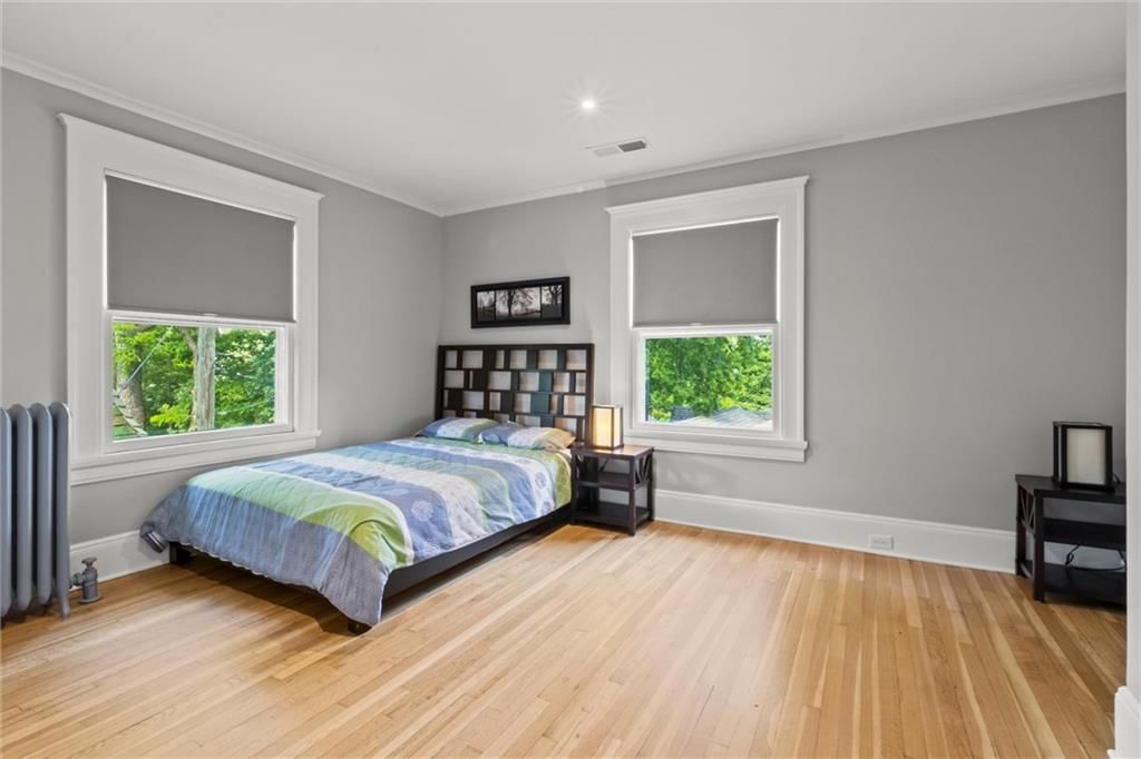 4525 Kenwood Avenue — photo 53