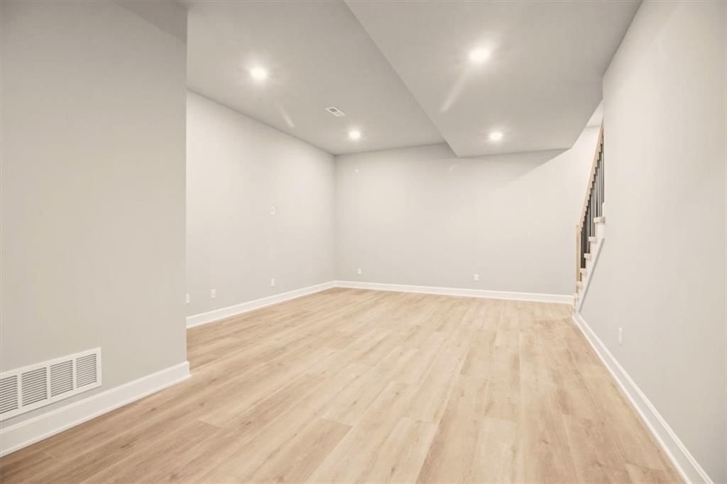 1317 Larson Avenue — photo 26