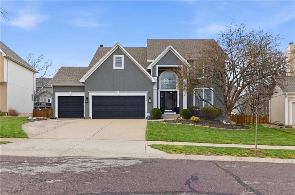 5324 W 160 Street, Overland Park, KS