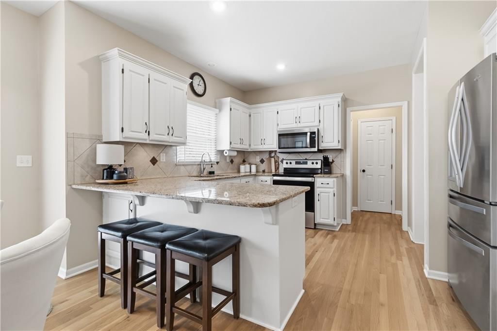 5324 W 160 Street — photo 16