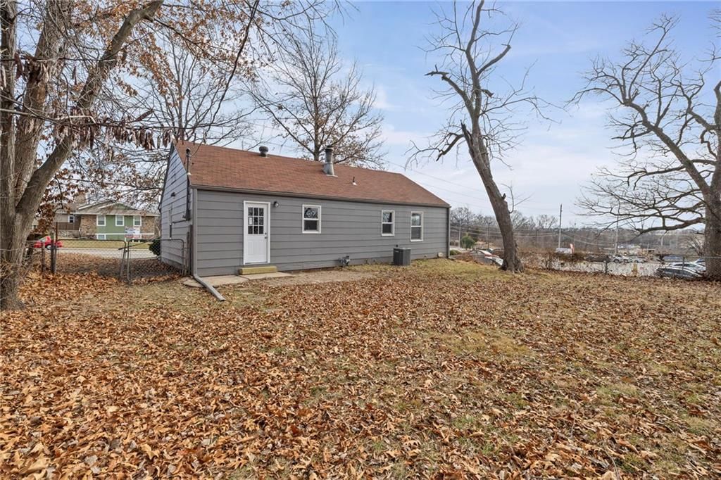 5800 N Antioch Road — photo 24