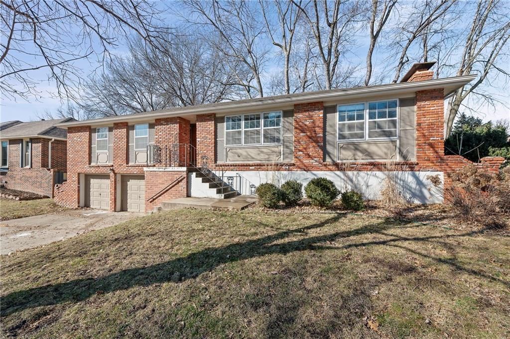 2724 Queen Ridge Drive — photo 3