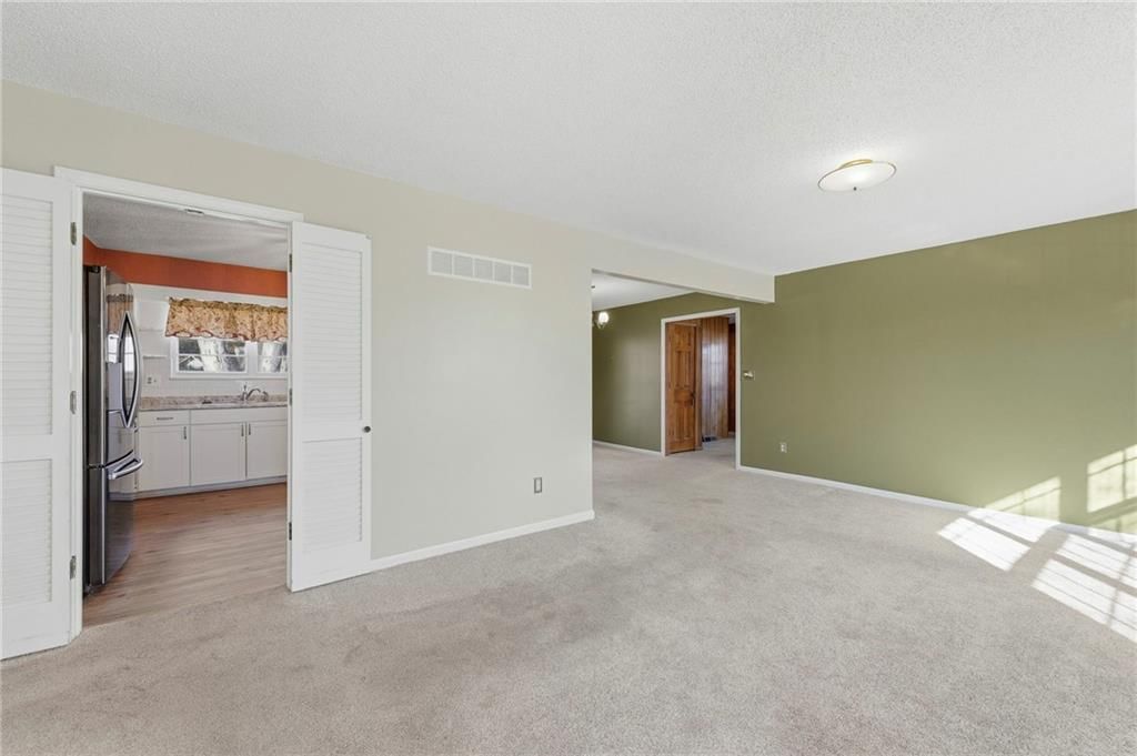 2724 Queen Ridge Drive — photo 6