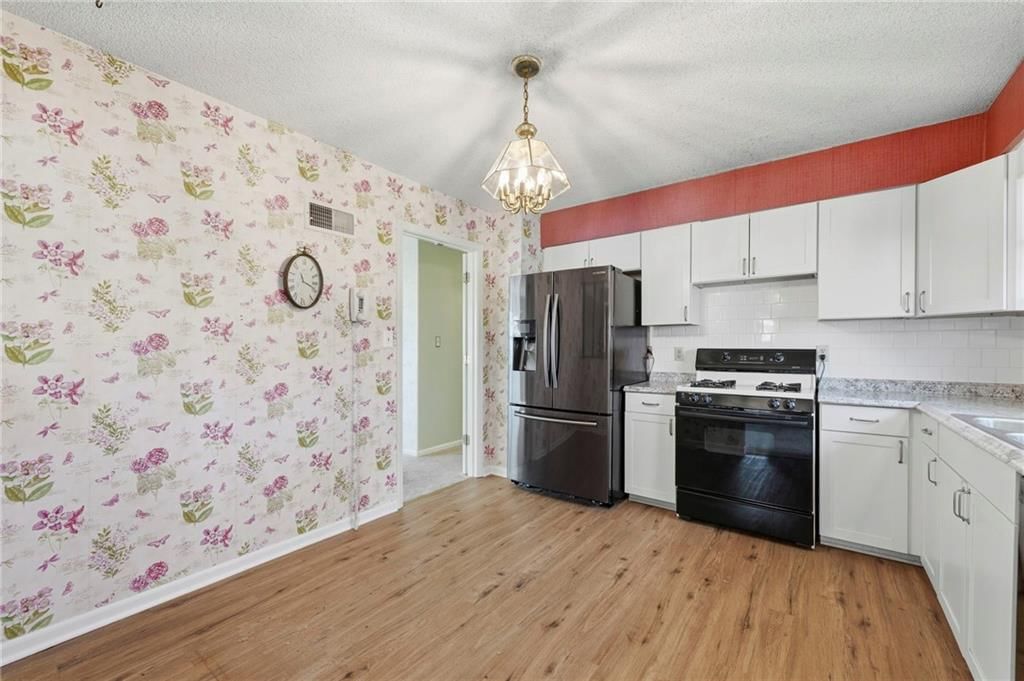 2724 Queen Ridge Drive — photo 15