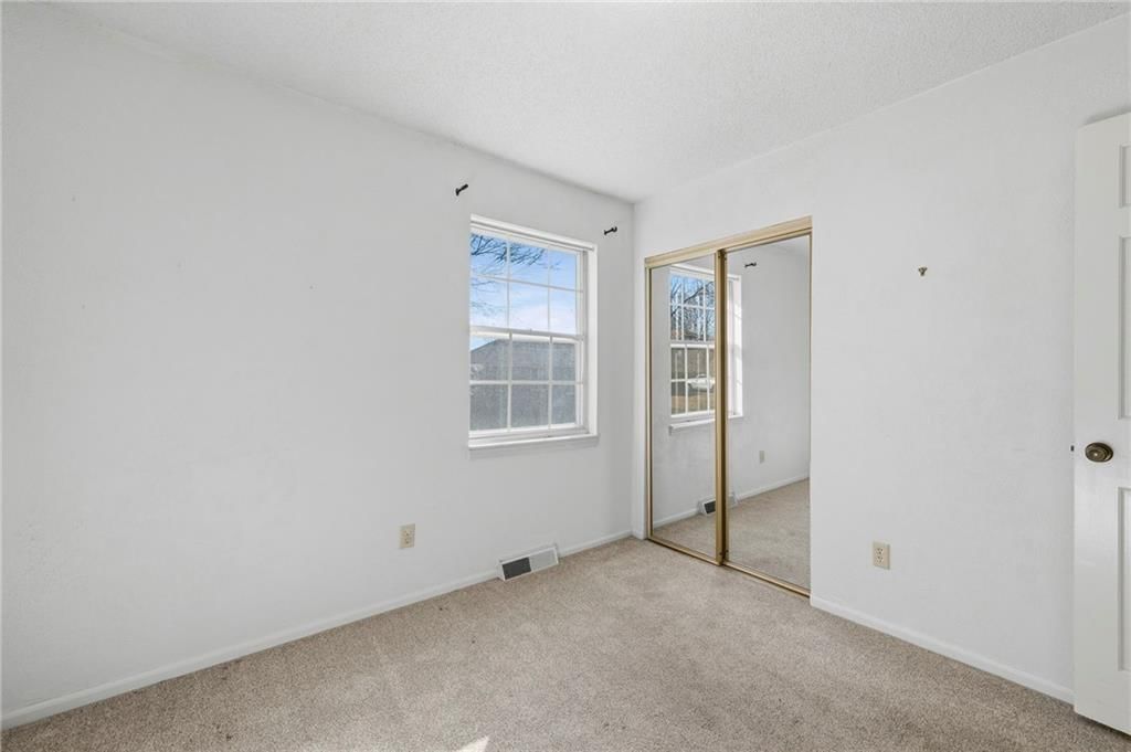 2724 Queen Ridge Drive — photo 18