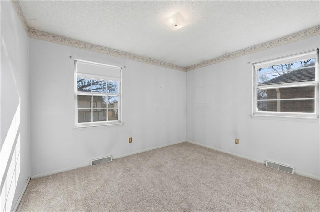 2724 Queen Ridge Drive — photo 19