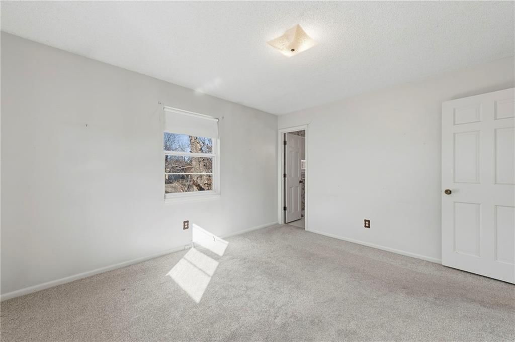 2724 Queen Ridge Drive — photo 24