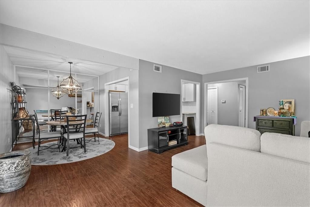 7618 W 59th Terrace — photo 10