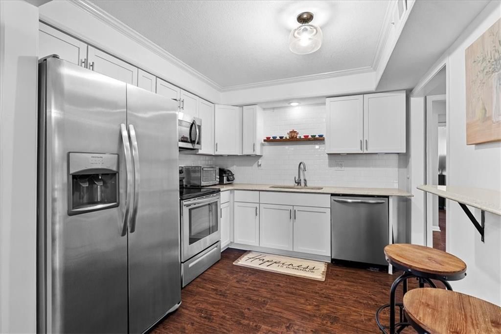 7618 W 59th Terrace — photo 13