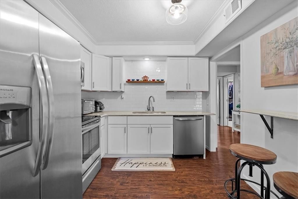 7618 W 59th Terrace — photo 14