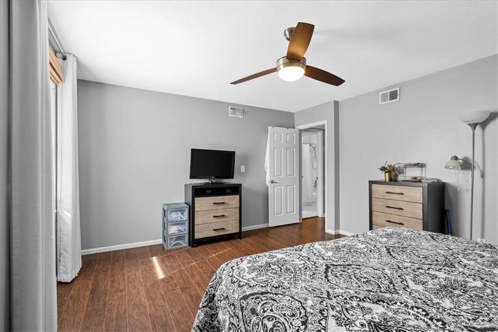 7618 W 59th Terrace — photo 18
