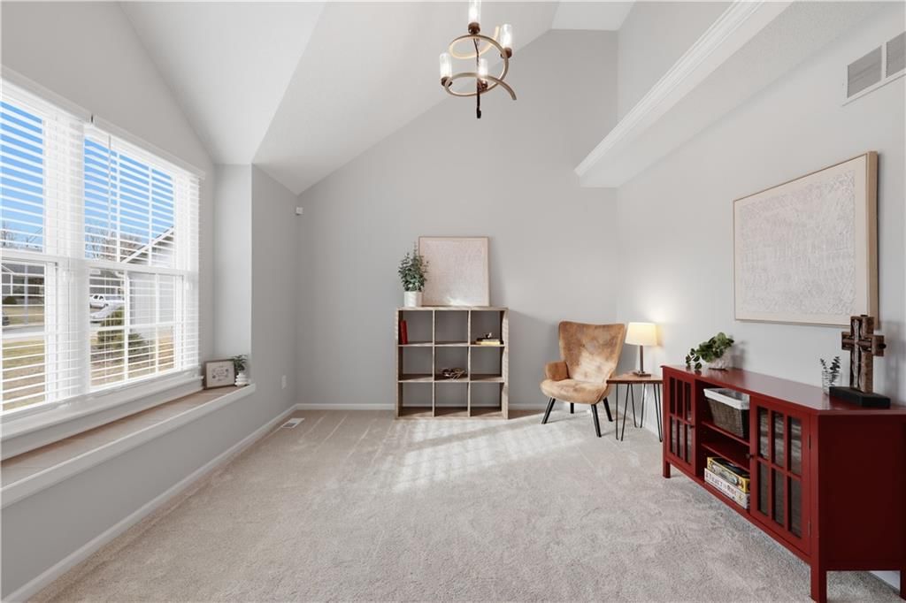 205 N Pacific Court — photo 3