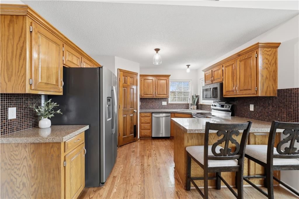 205 N Pacific Court — photo 7