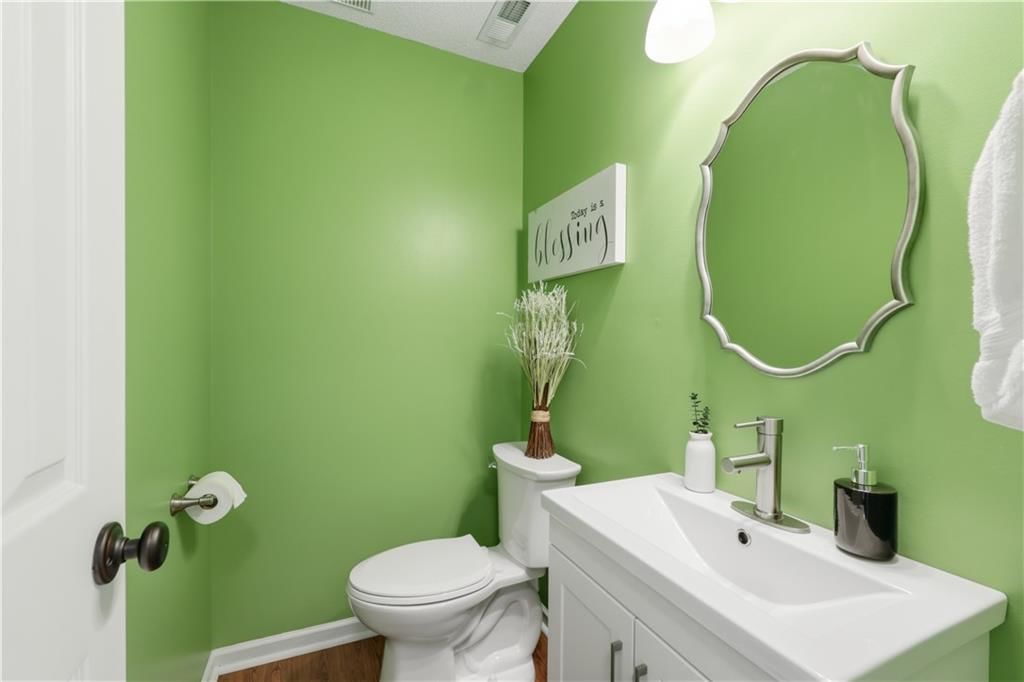 205 N Pacific Court — photo 24