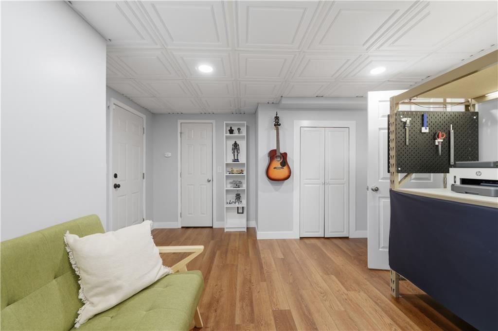205 N Pacific Court — photo 25