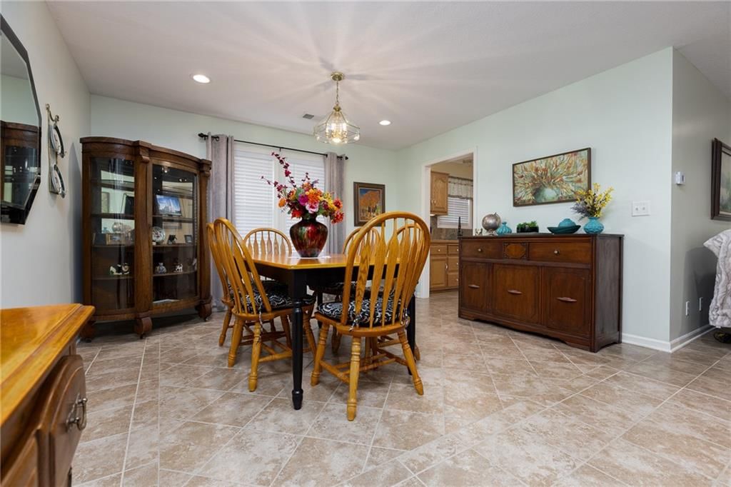 314 Lakeview Drive — photo 8