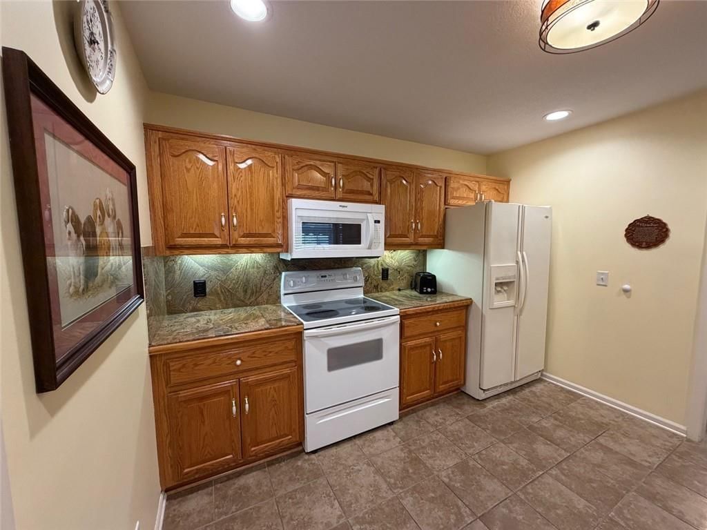 314 Lakeview Drive — photo 16