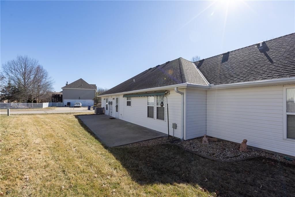 314 Lakeview Drive — photo 26