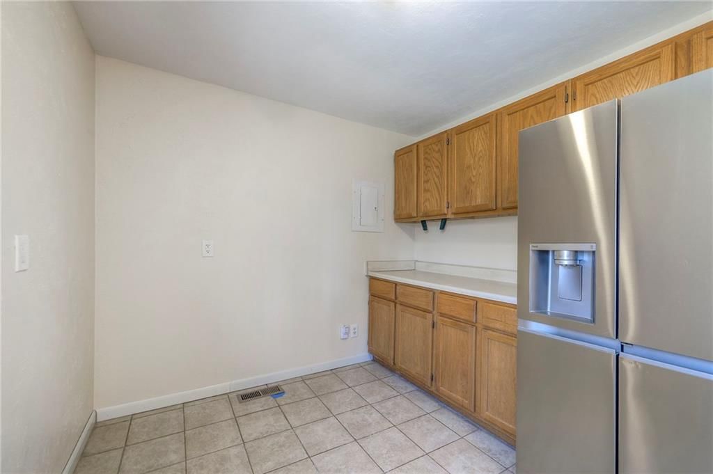 709 N Woodland Street — photo 10