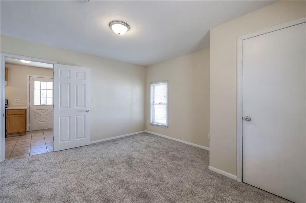 709 N Woodland Street — photo 15