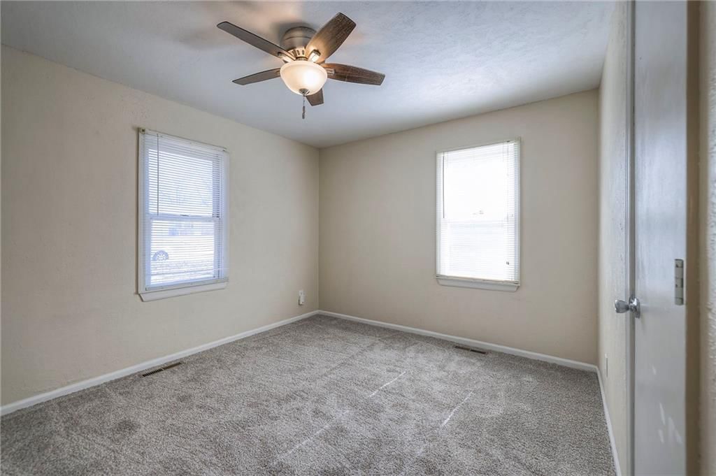 709 N Woodland Street — photo 19