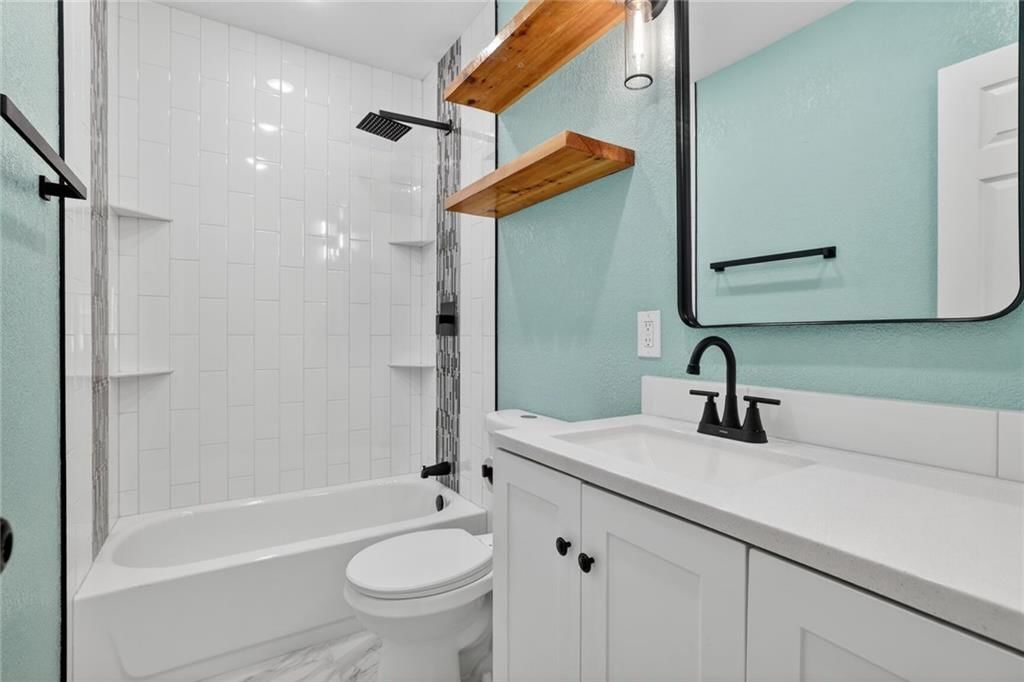 5631 Euclid Avenue — photo 12