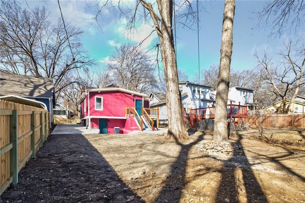 5631 Euclid Avenue — photo 24