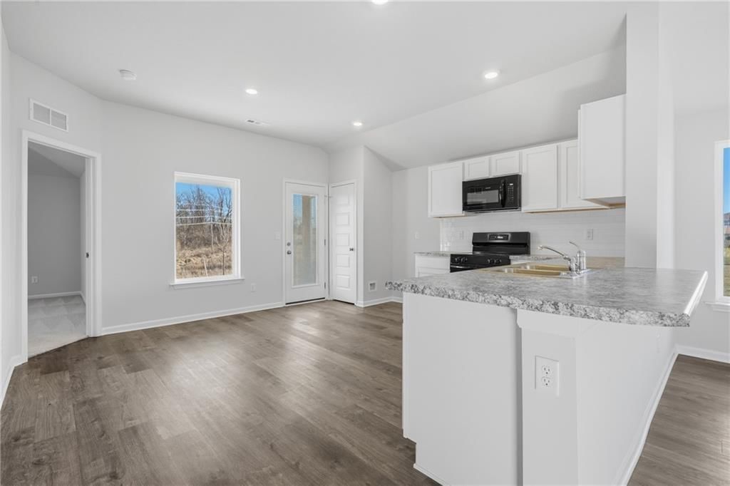 516 SE Nelson Drive — photo 5
