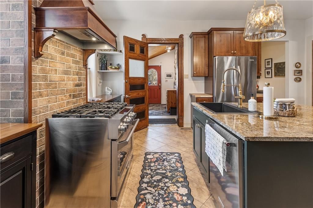 617 Colorado Street — photo 17