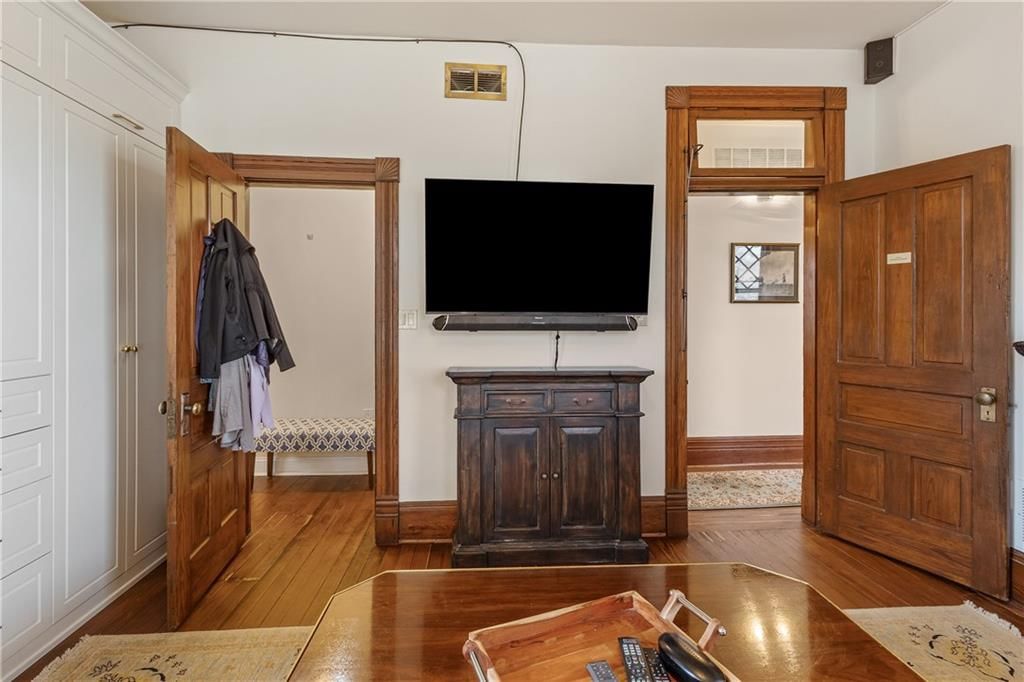 617 Colorado Street — photo 32