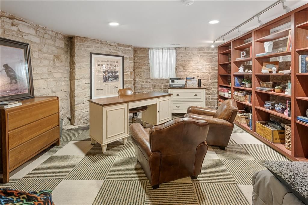 617 Colorado Street — photo 46
