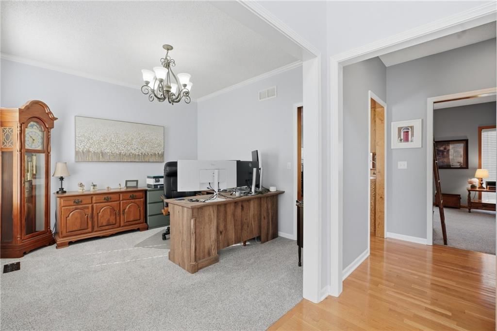 8058 N Highland Avenue — photo 14