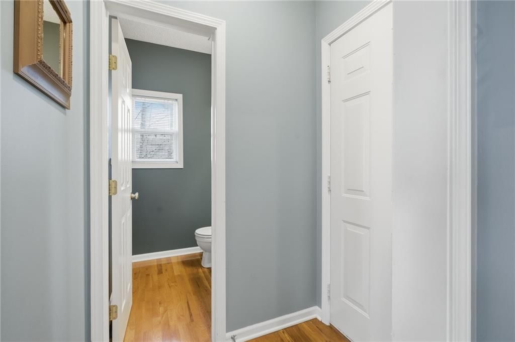 8058 N Highland Avenue — photo 15