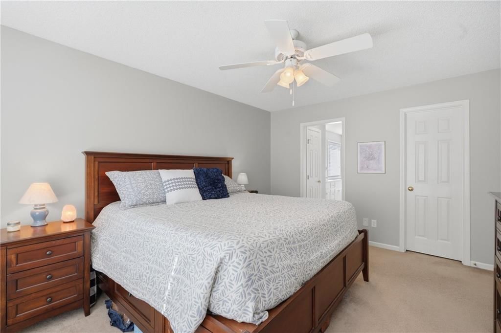 8058 N Highland Avenue — photo 19