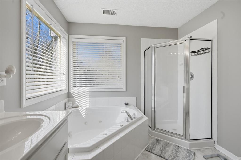 8058 N Highland Avenue — photo 22