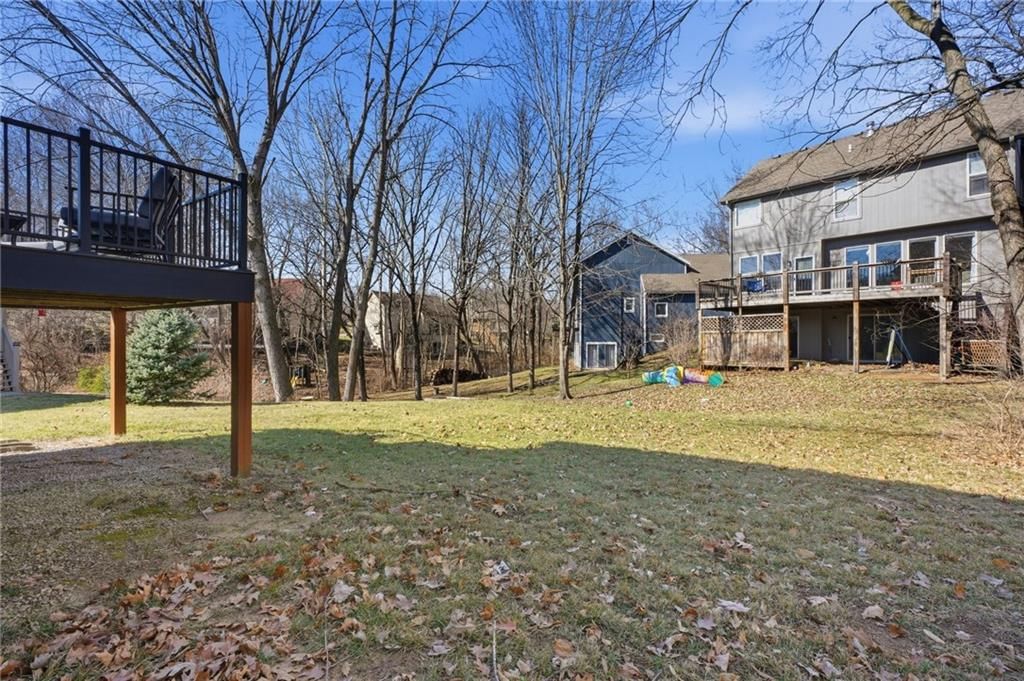 8058 N Highland Avenue — photo 33